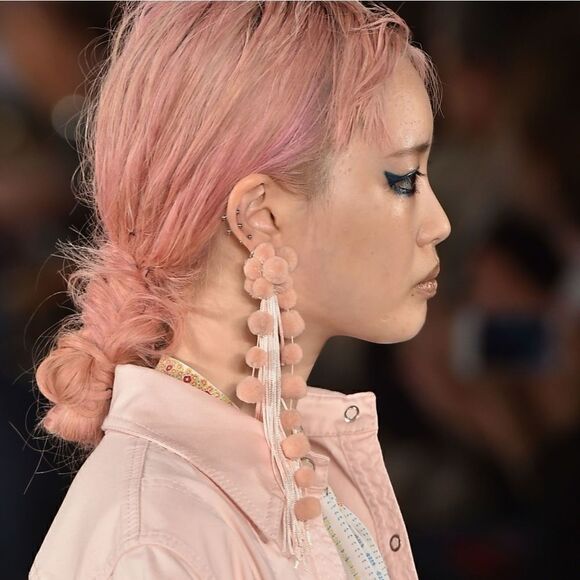No. 21 Jewelry - N°21 N21 Statement Pink Clip Earring